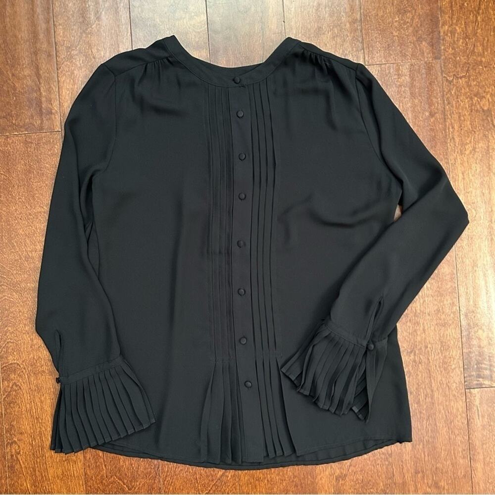 White House Black Market Work Top with a Gothic Victorian Flare, Size 6